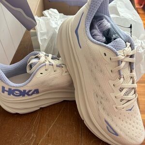 NEW HOKA x Free People Clifton 9 Sneakers off white Sz 9